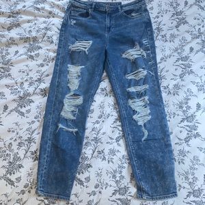 American Eagle high rise mom jean